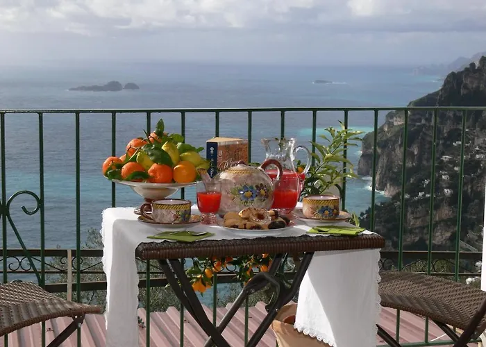 鲁丽文瑞酒店 4*